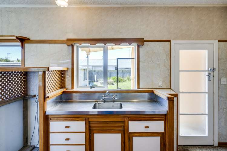 26 Lee Road Taradale_8