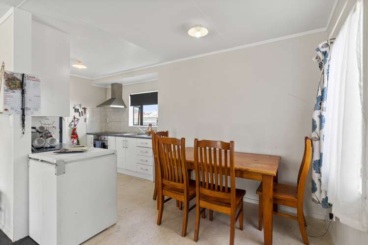 84 Maplesden Drive Clendon Park_8