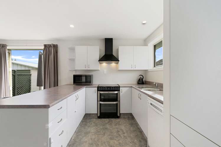 36 Oakley Crescent Hornby_1