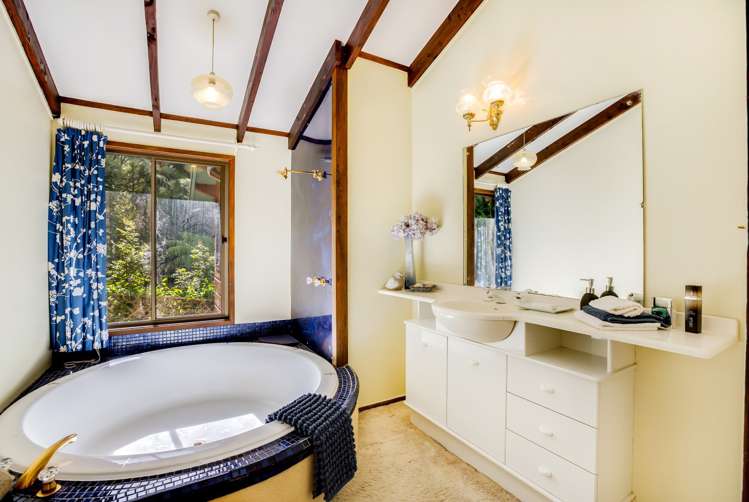 219 Godley Road Titirangi_11