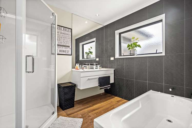 61 West Thompson Street Leamington_13