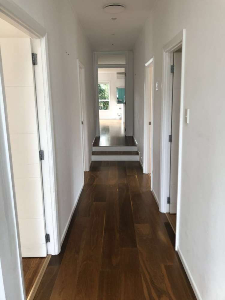 14 Tiri View Place Waiake_9