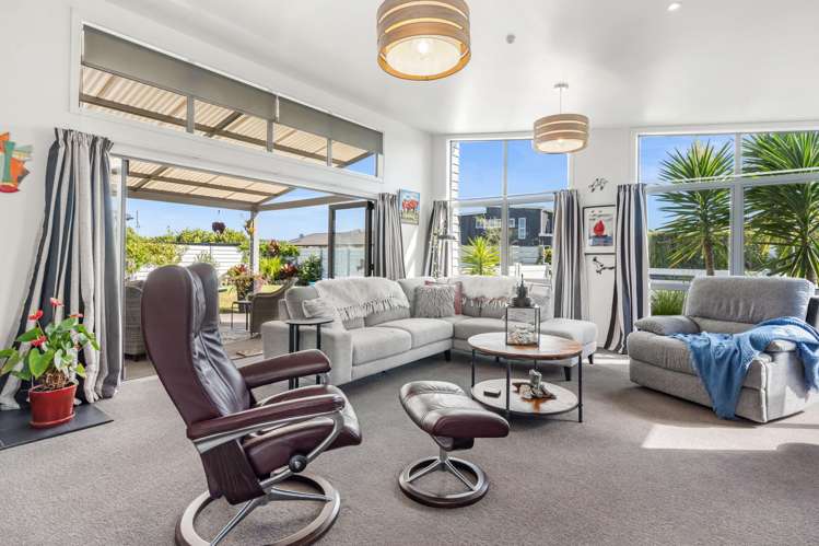 22 Sando Way One Tree Point_4