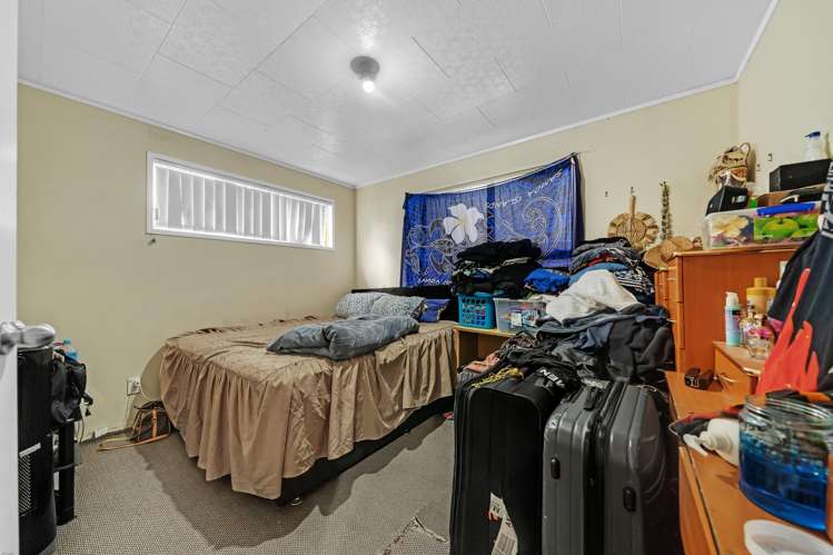 8 Landette Road_4