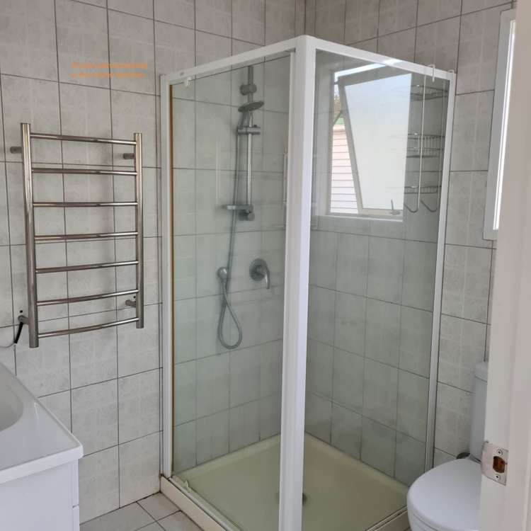 54 Captain Scott Road Glen Eden_8