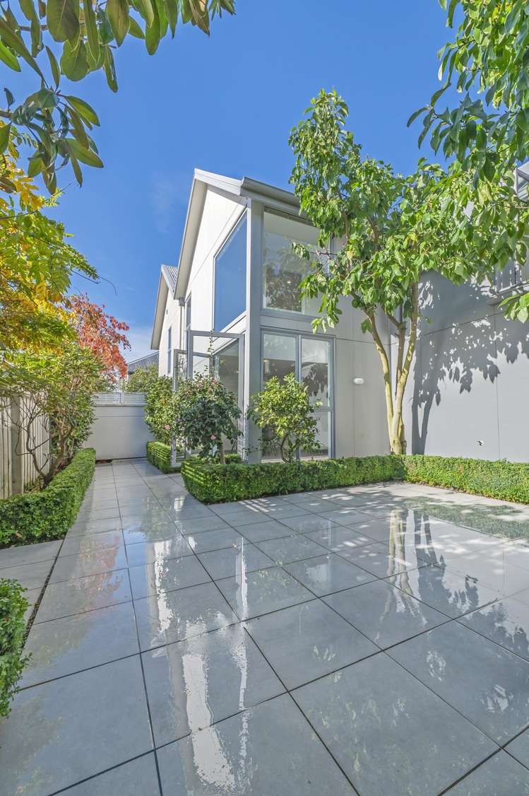 4/1010 Colombo Street Saint Albans_23