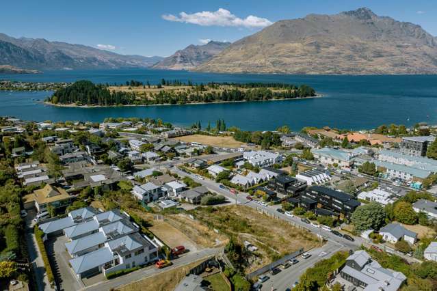 9-13 Hallenstein Street & 1 York Street Queenstown_3