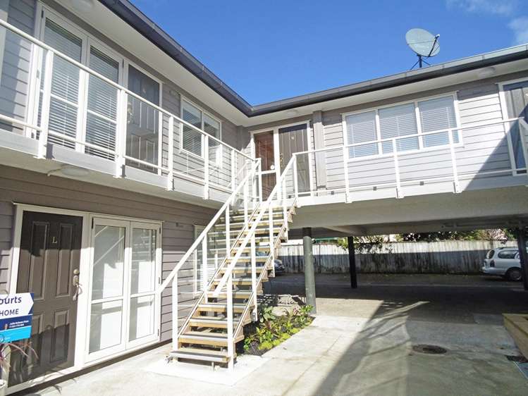 10/M Sylvan Ave East 1728_14