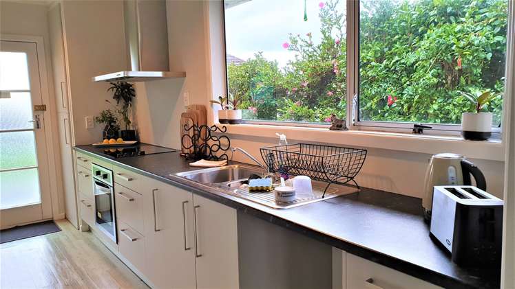 24 Enderby Drive Te Atatu Peninsula_4