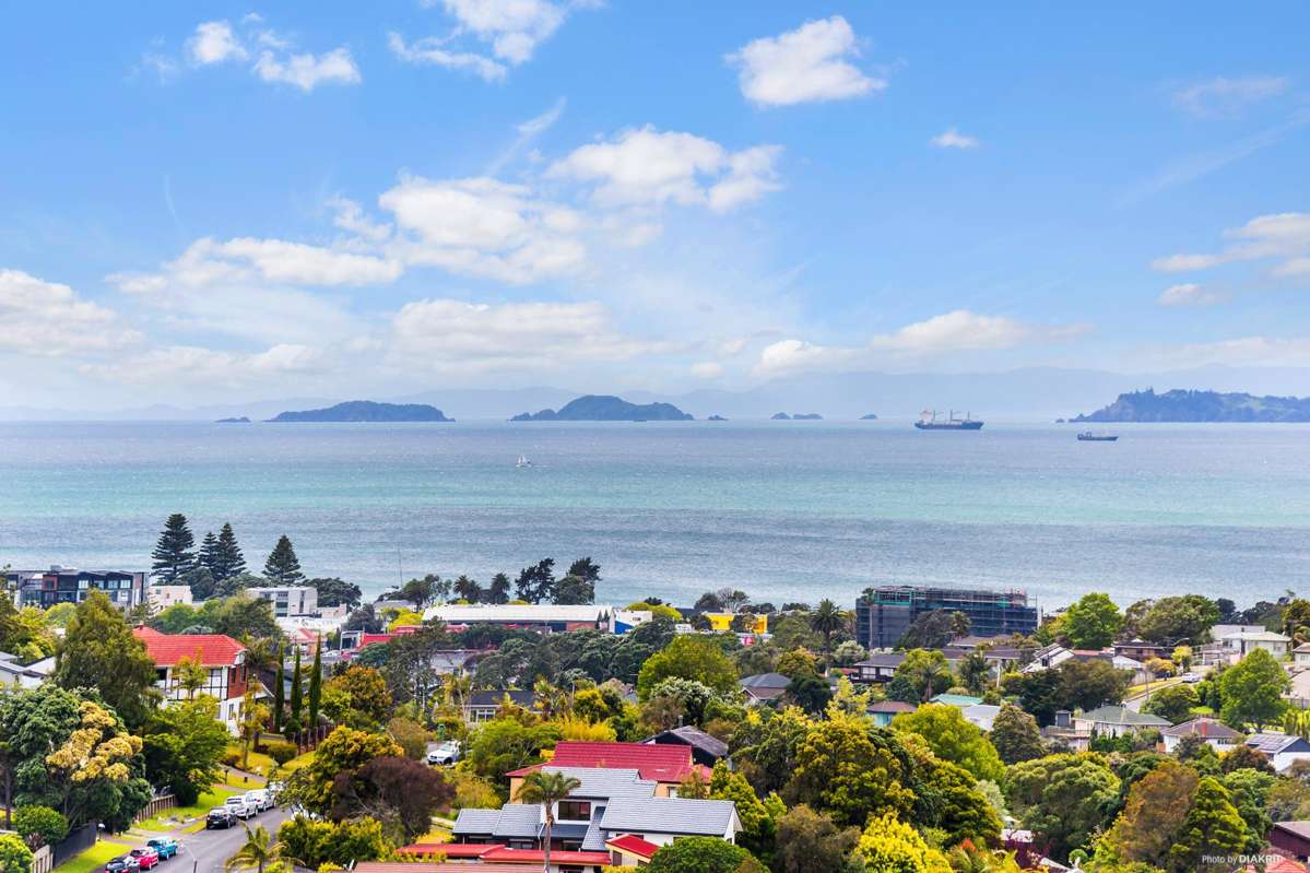 1/735 East Coast Road_0