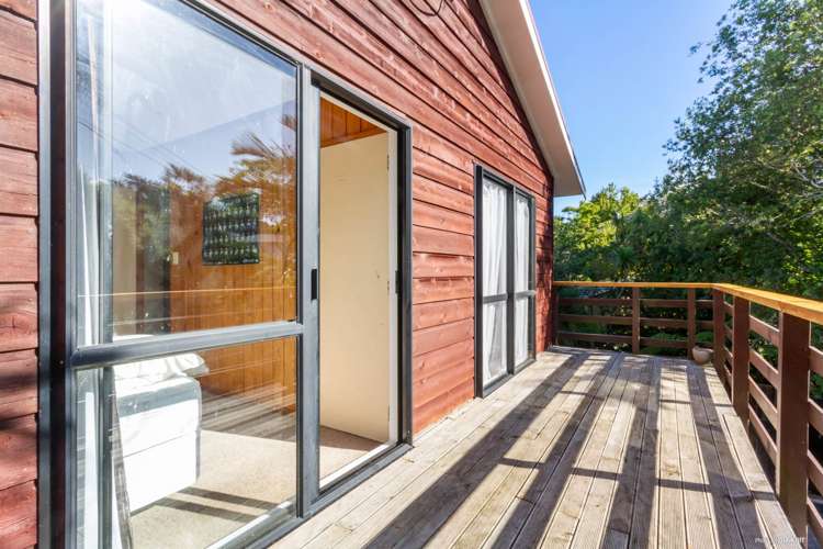 1/7 Derwent Crescent Titirangi_3