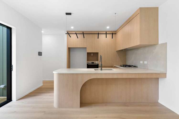 23 Karaka Village Parade_3