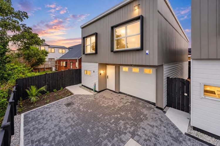 233 Great South Road_0