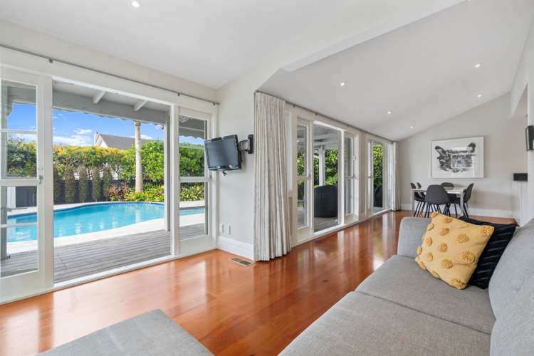 17 King George Avenue Epsom_13