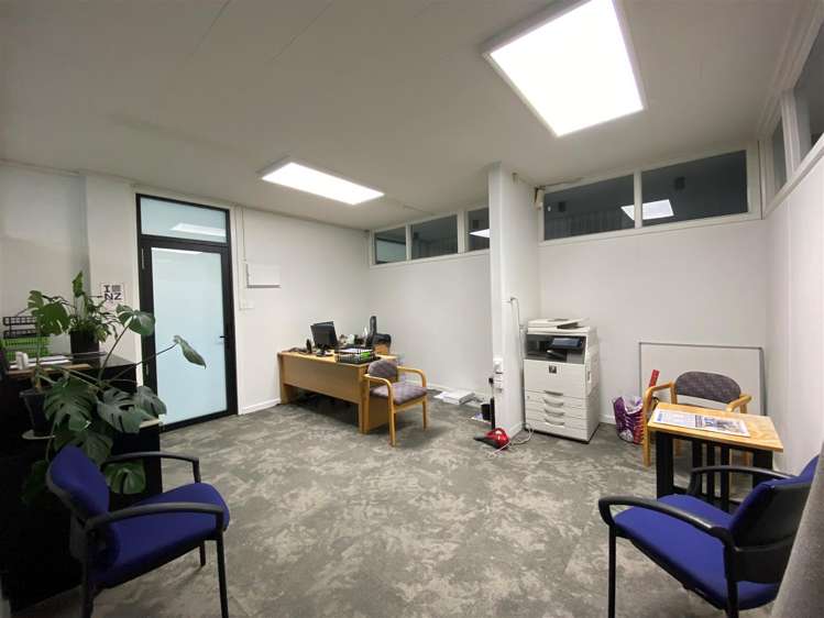 Suite 6 at 127 Collingwood Street Hamilton Central_2