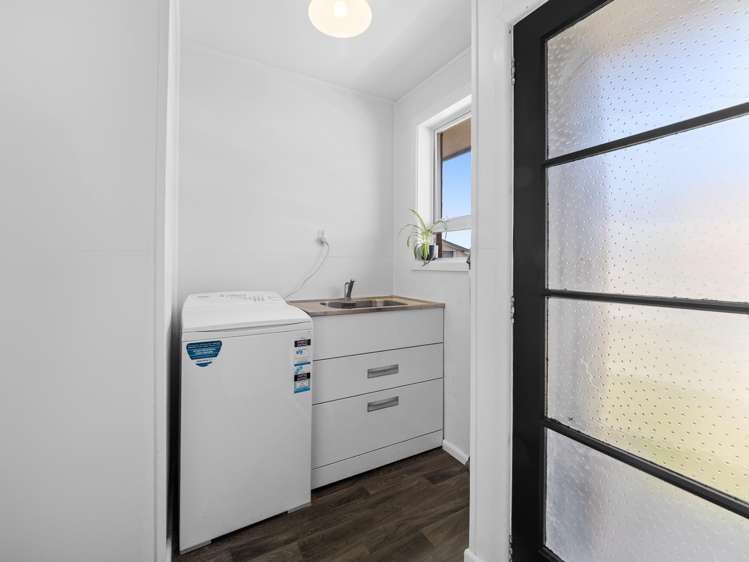 76 Allens Road Allenton_13