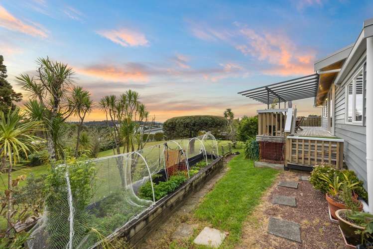 1/149b Glengarry Road Glen Eden_25