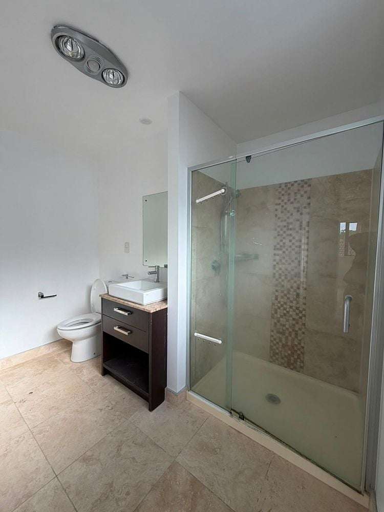 10 Manchester Drive Flat Bush_6