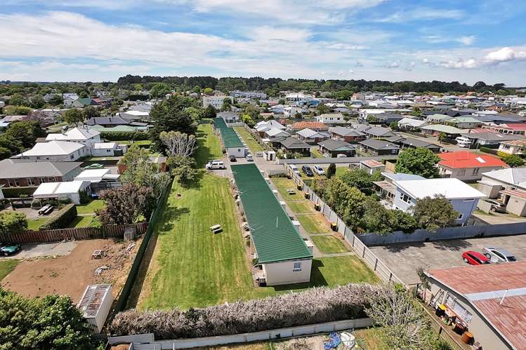 22 Avenal Street Avenal_2