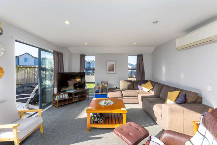 22 Eric Adam Way Linwood_4