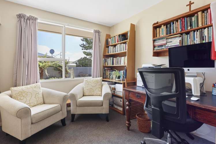 6 Birdling Place Halswell_25