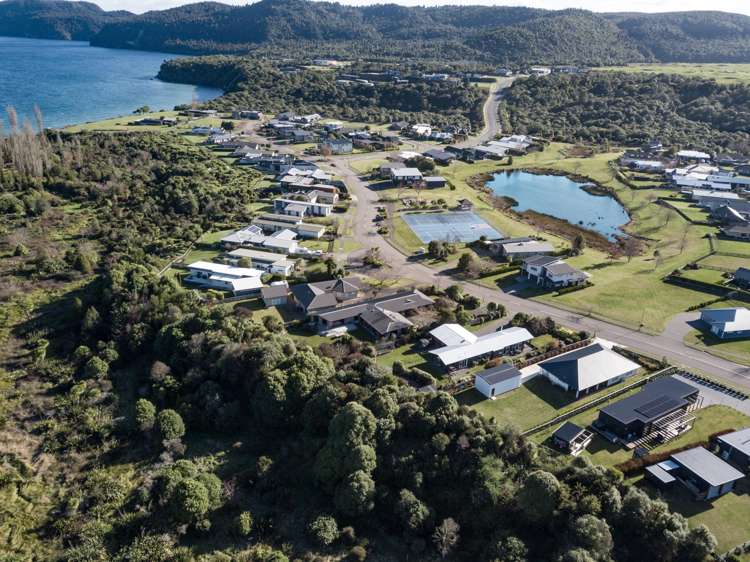 135 Lisland Drive Kinloch_9