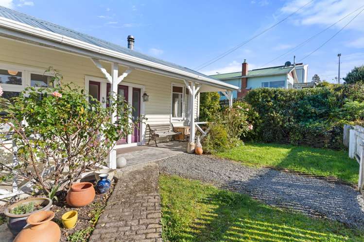 72 Stornoway Street Karitane_2