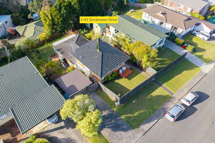 1/42 Girrahween Drive Totara Vale_11