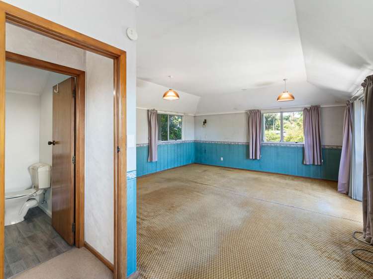 87 Hill Road Hill Park_16