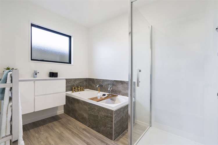 4/9 Raupo Street Bromley_13