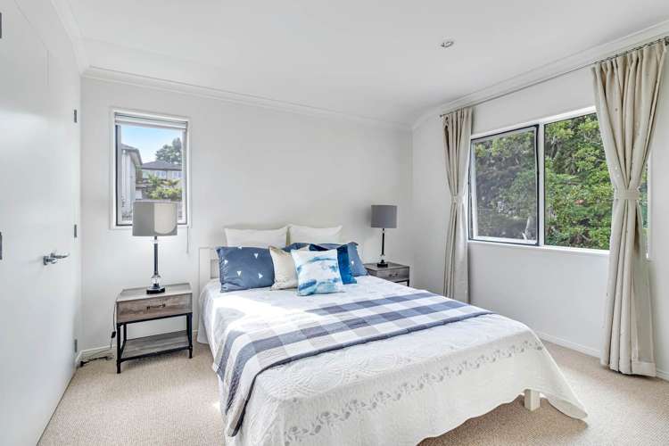 10 Vittoria Terrace Flat Bush_19