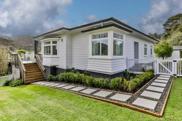 14 Landing Road Titirangi_1