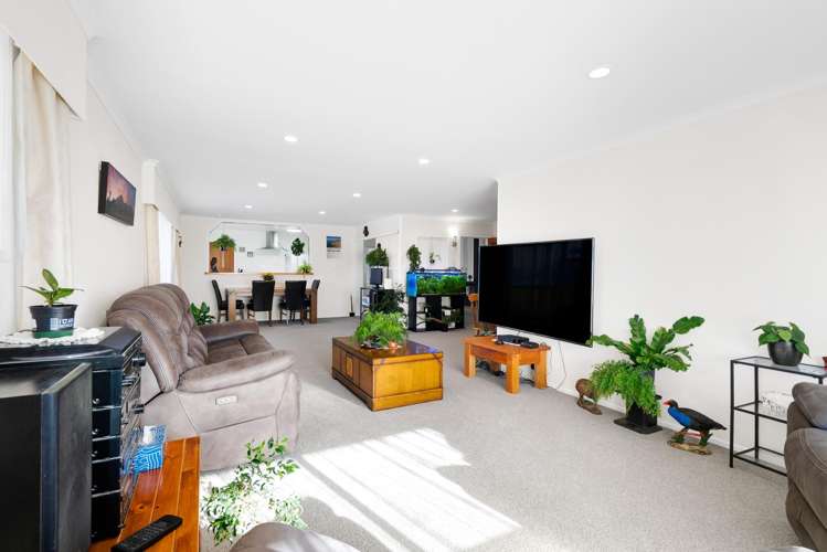 37 Warwick Road Stratford_12