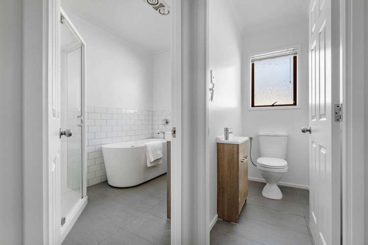 37 Nui Mana Place Te Atatu South_22