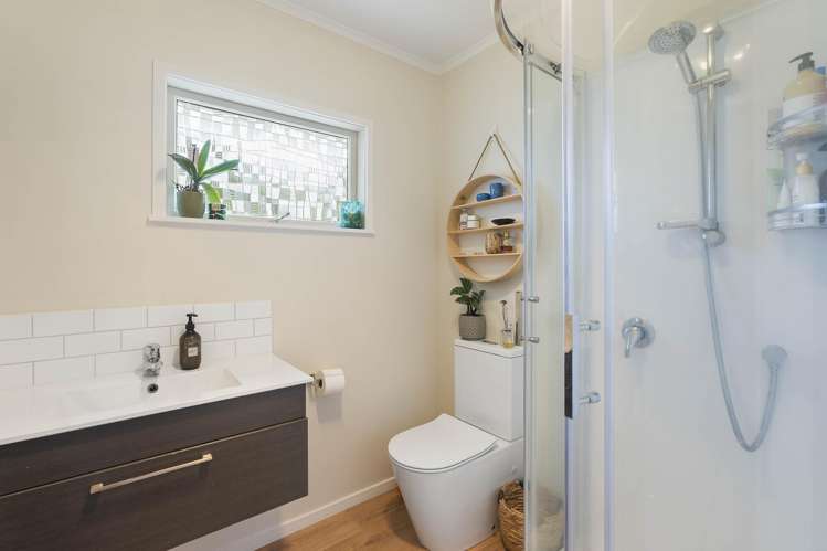 2/99 Mountbatten Avenue Hillcrest_11