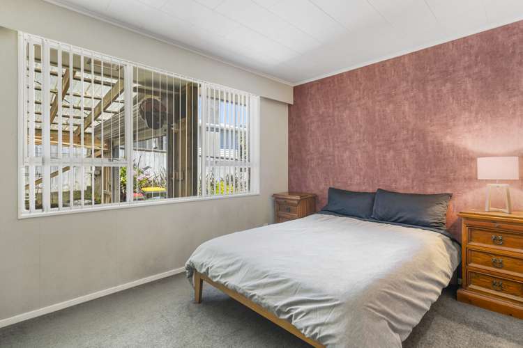 9 Magnolia Grove Maungaraki_12