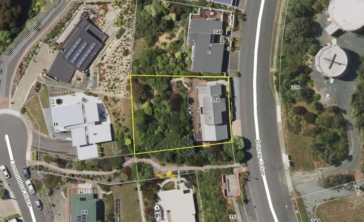 350 Princes Drive Britannia Heights_36