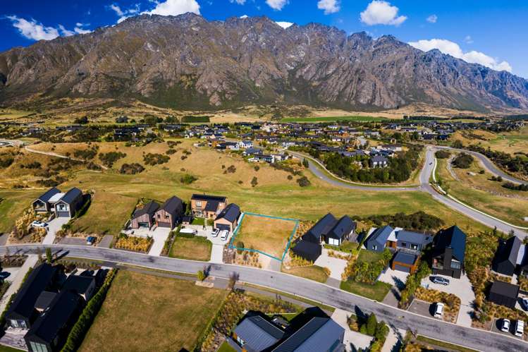 14 Falconer Rise Jacks Point_1