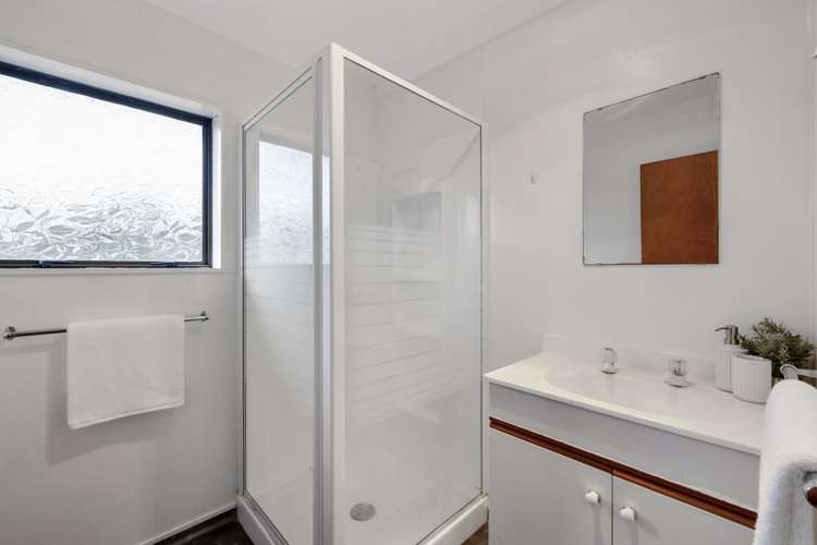 189A Parklands Ave Bell Block_13