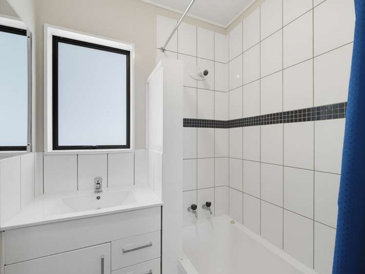 70 Tarbet Street Flaxmere_11