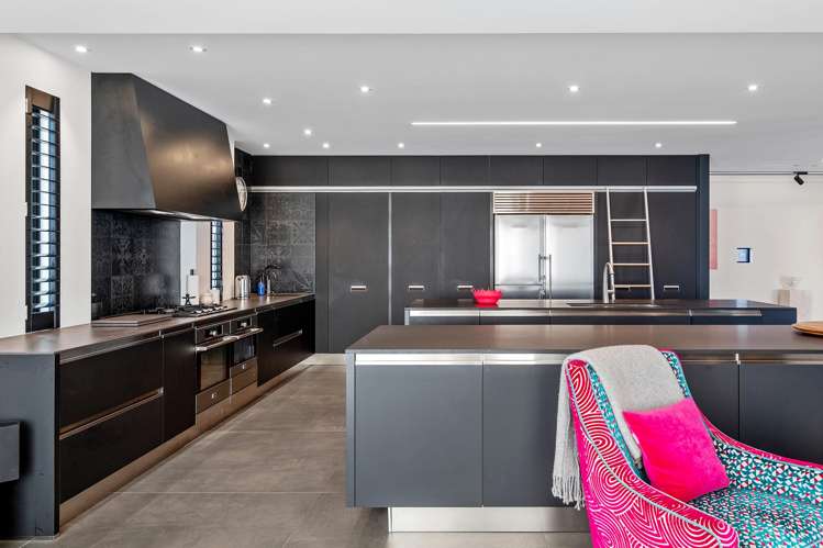7 Helmores Lane Merivale_12