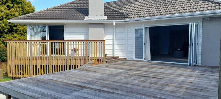 45 Riverhills Avenue Pakuranga Heights_13