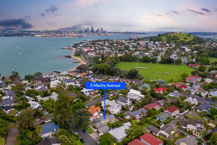 3 Macky Avenue Devonport_19