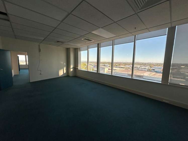 20 Amersham Way City Centre_3