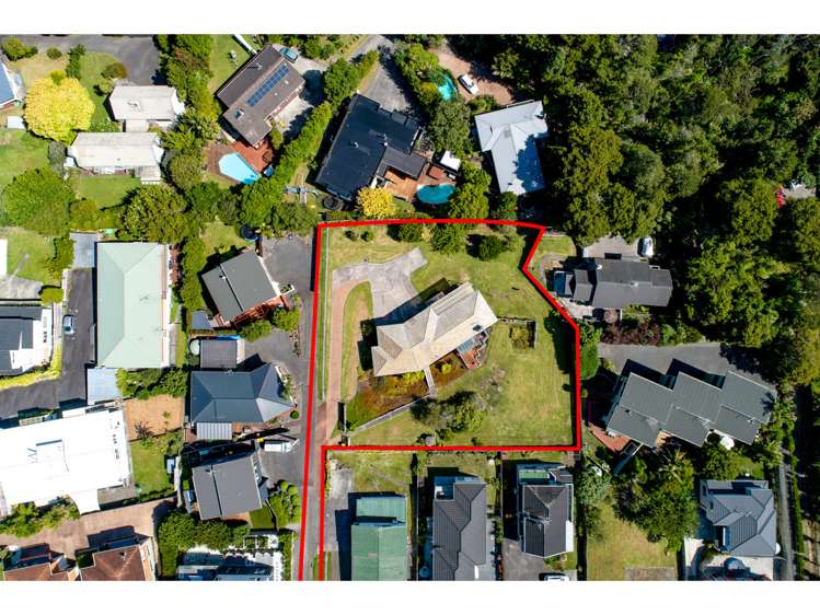 83 Pupuke Road Northcote_1