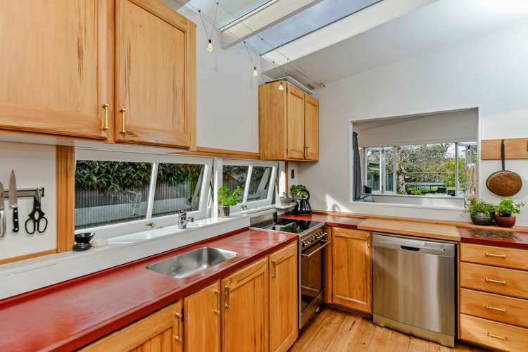 8 Huia Street Devonport_11