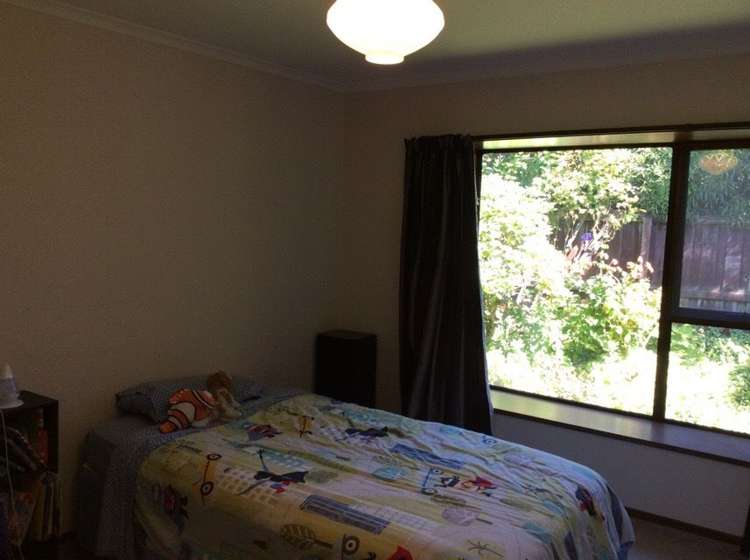 37 Glassey Drive Allenton_13