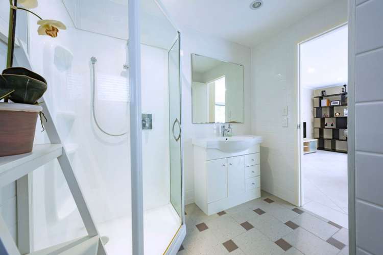 8 Waima Crescent Titirangi_10