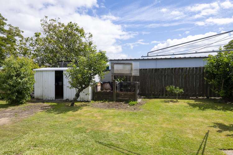 323 Stout Street Riverdale_29