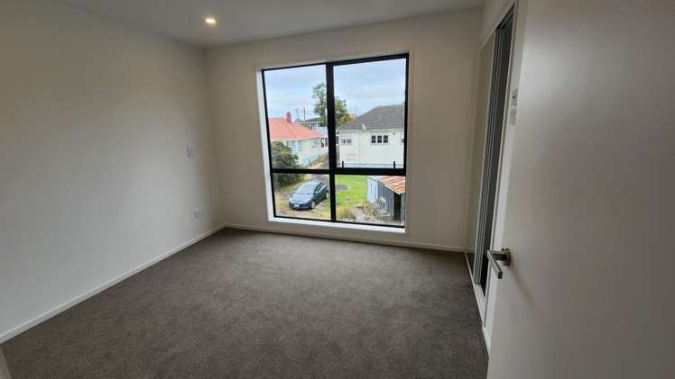 7b Reg Pearce Way Glen Innes_6